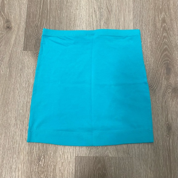 3 for $10 H&M Mini Skirt - Picture 2 of 3